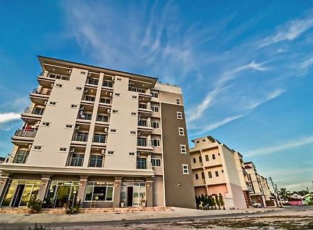 Sea Hill Boutique Residence Sattahip Exterior photo
